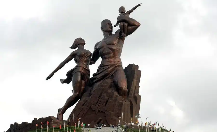 Monumento al renacimiento africano