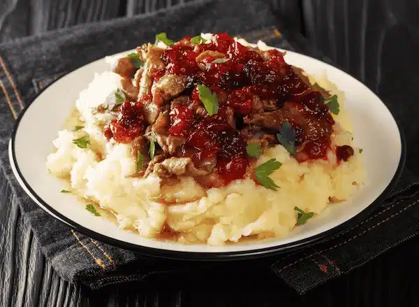 Poronkaristys Sauteed Reindeer